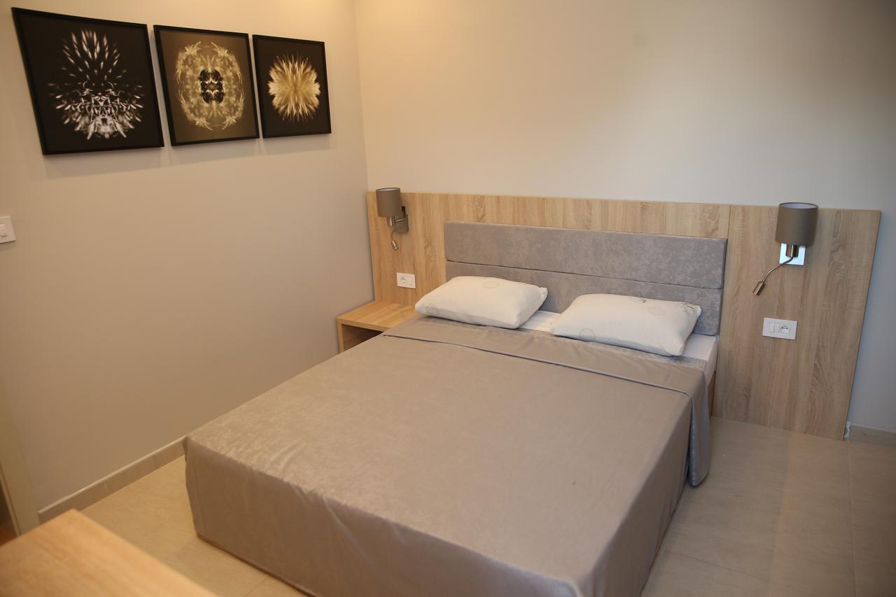 Gold Crown Apartments Jagodina Habitación foto